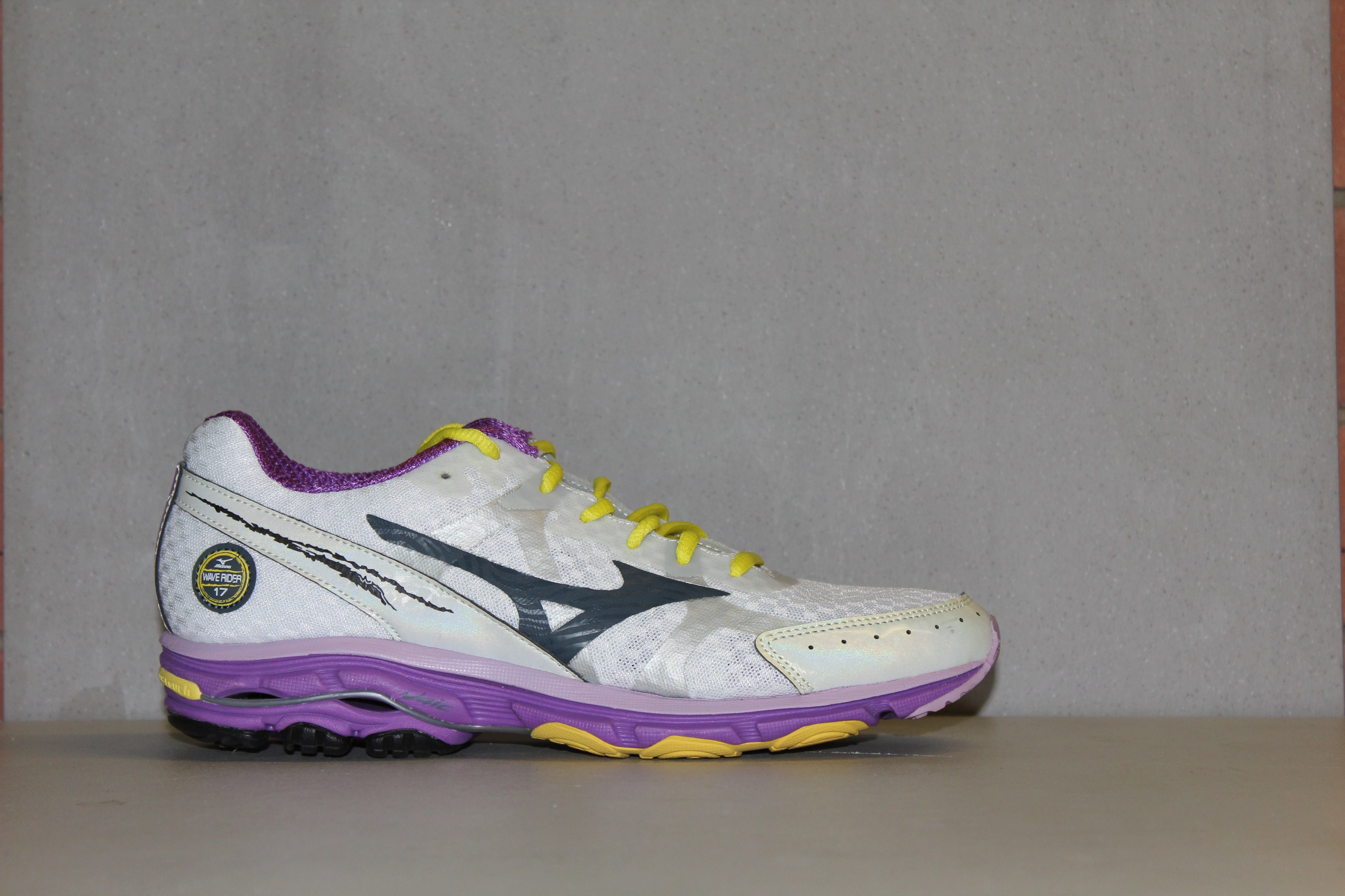 mizuno wave rider 17 37