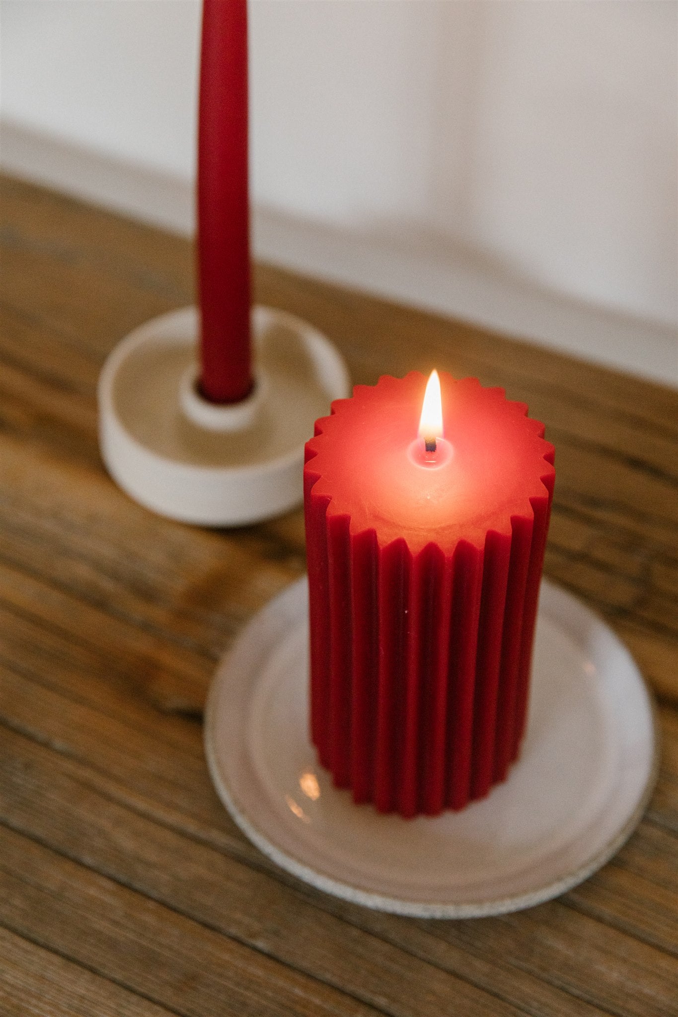 Beeswax Fluted Pillar Candle – Candlestock