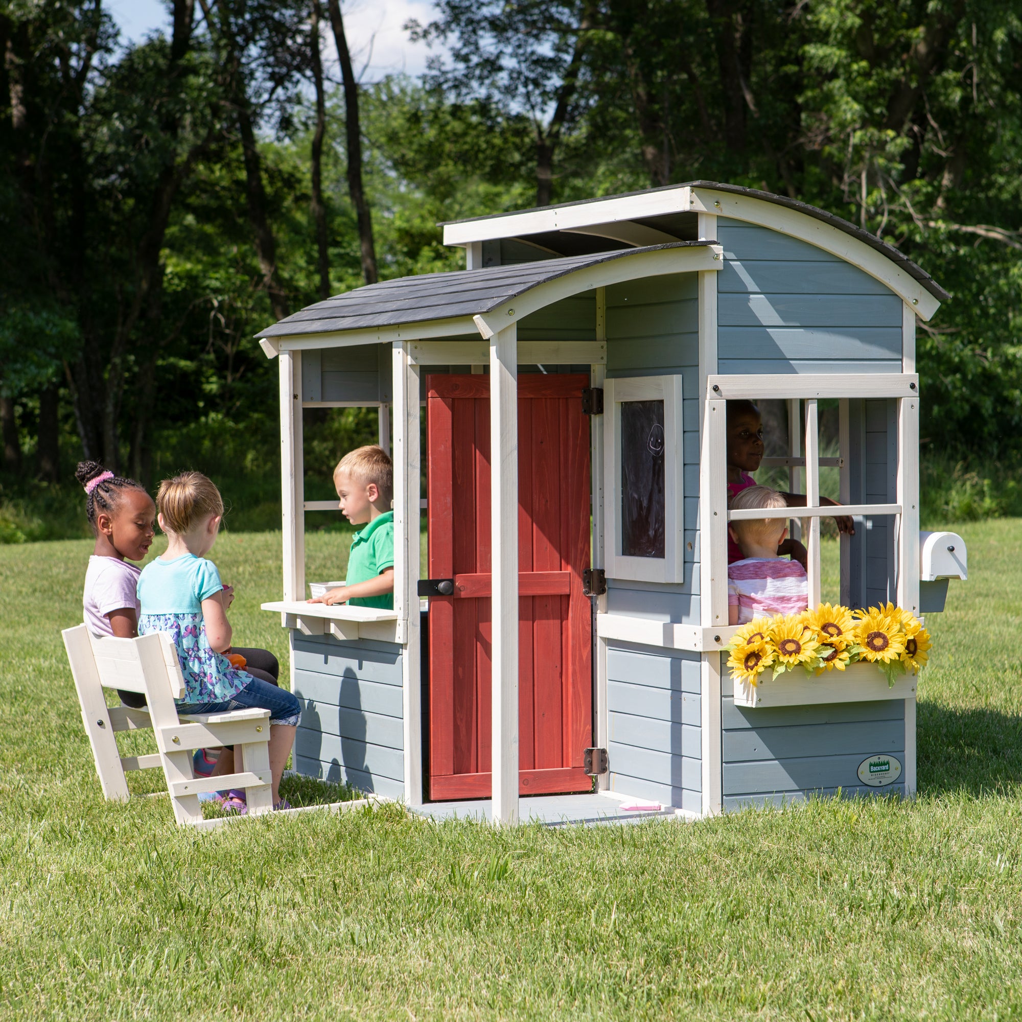 playhouse with kitchen