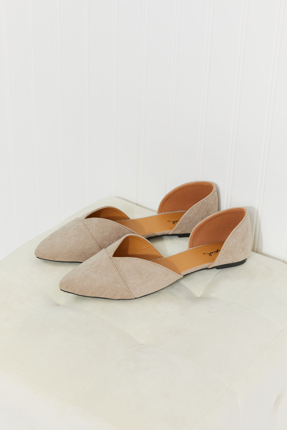 Qupid Simple and Chic Pointed Toe Ballet Flats