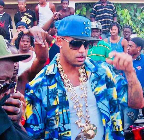 Outfit de Booba en chemise à fleurs - Miami