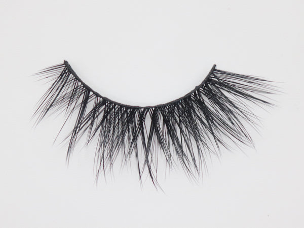 arielle flutter lashes