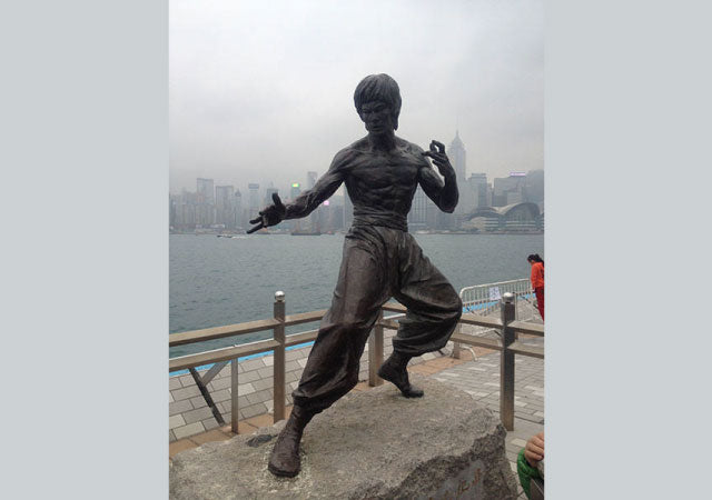 香港にあるブルースリーの石像