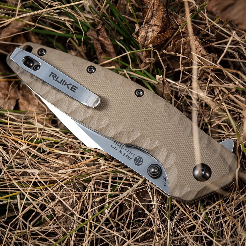 Ruike P843-W foldable EDC razor sharp pocket knife in India, Best tactical pocket knife available in India