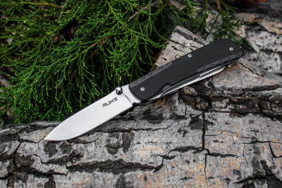 Ruike LD31-B Multi purpose EDC Pocket knife now available in India. Best Pocket tool for Outdoor adventures, Emergency, EDC & more.