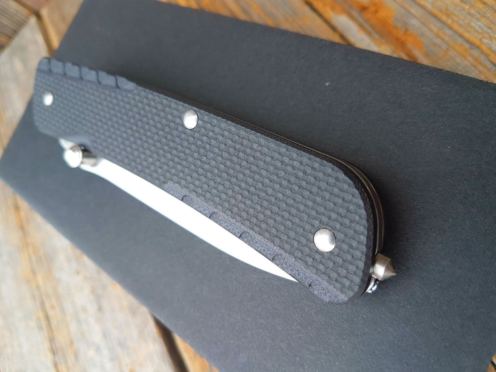 Ruike LD11 EDC razor sharp EDC pocket knife now available in India on LightMen