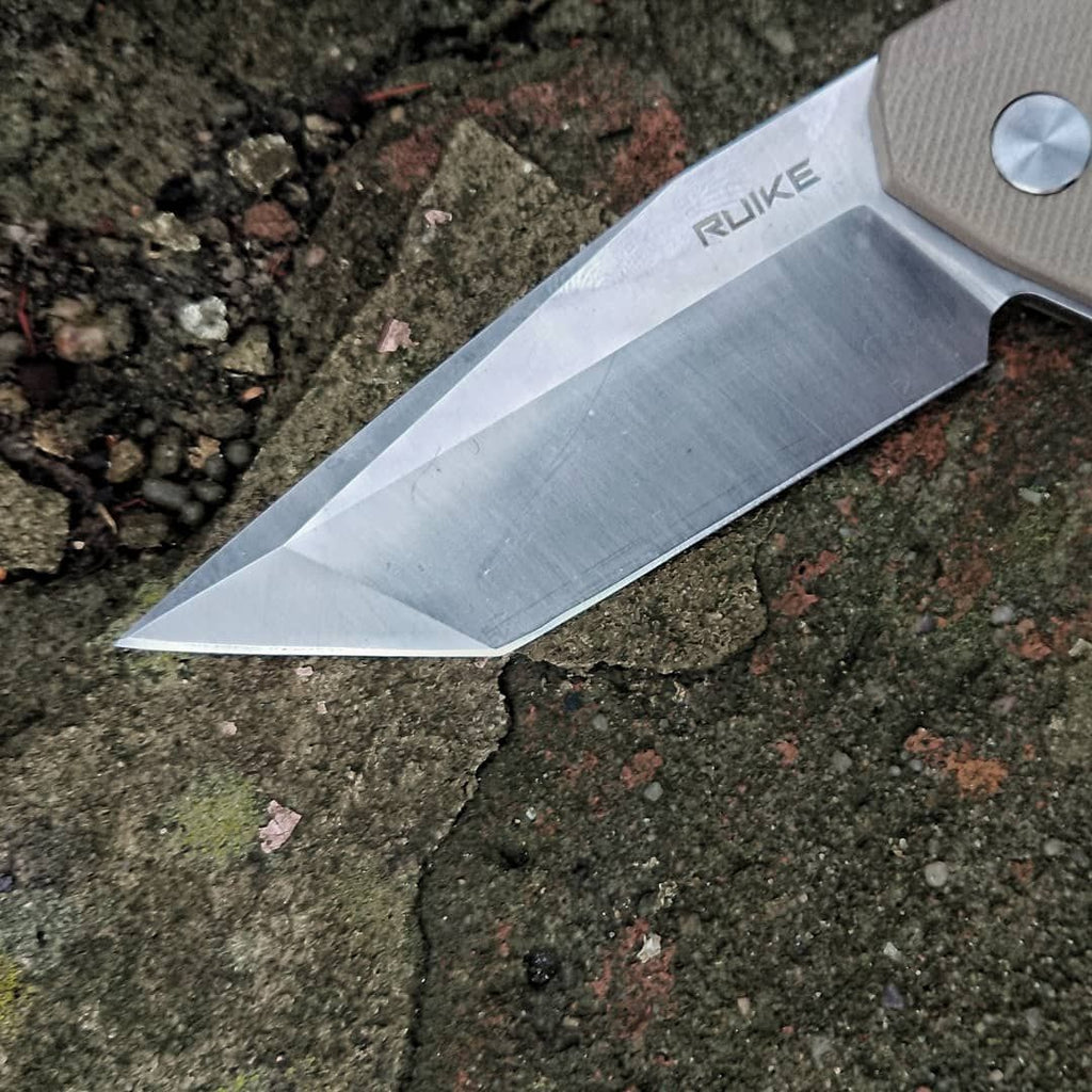 Ruike P138-W Tanto pocket knife best EDC razor sharp lightweight pocket knife in India. Buy Ruike pocket Knives in India