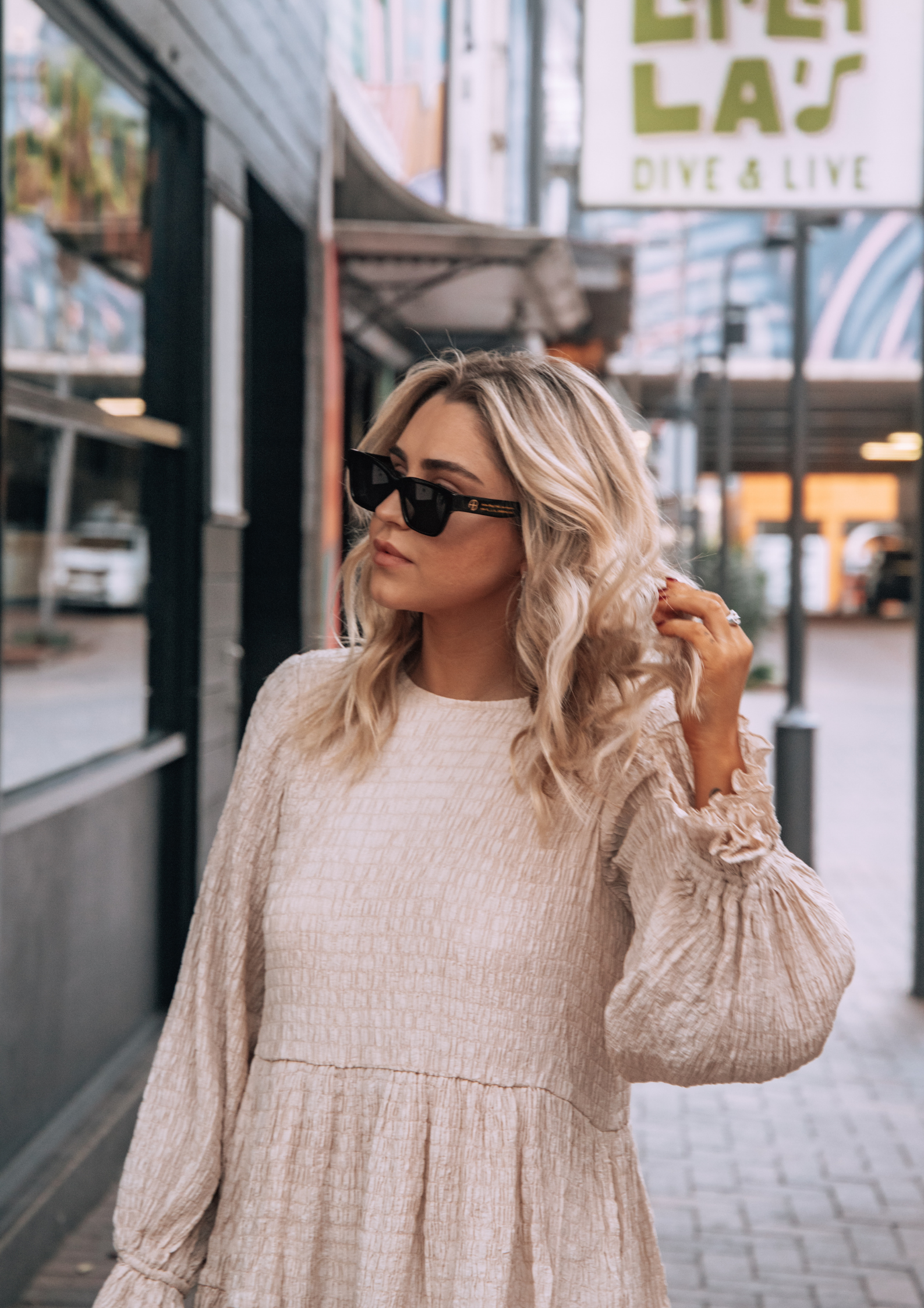 https://frolicgirls.com.au/collections/june-photoshoot