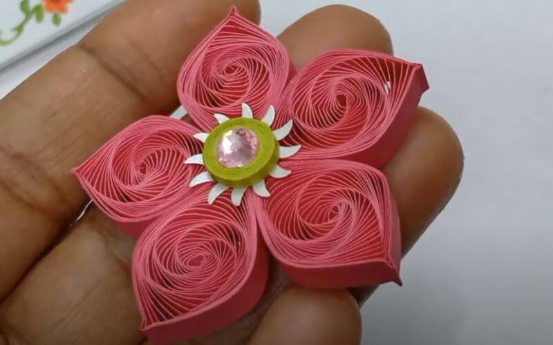 paper quilled flower