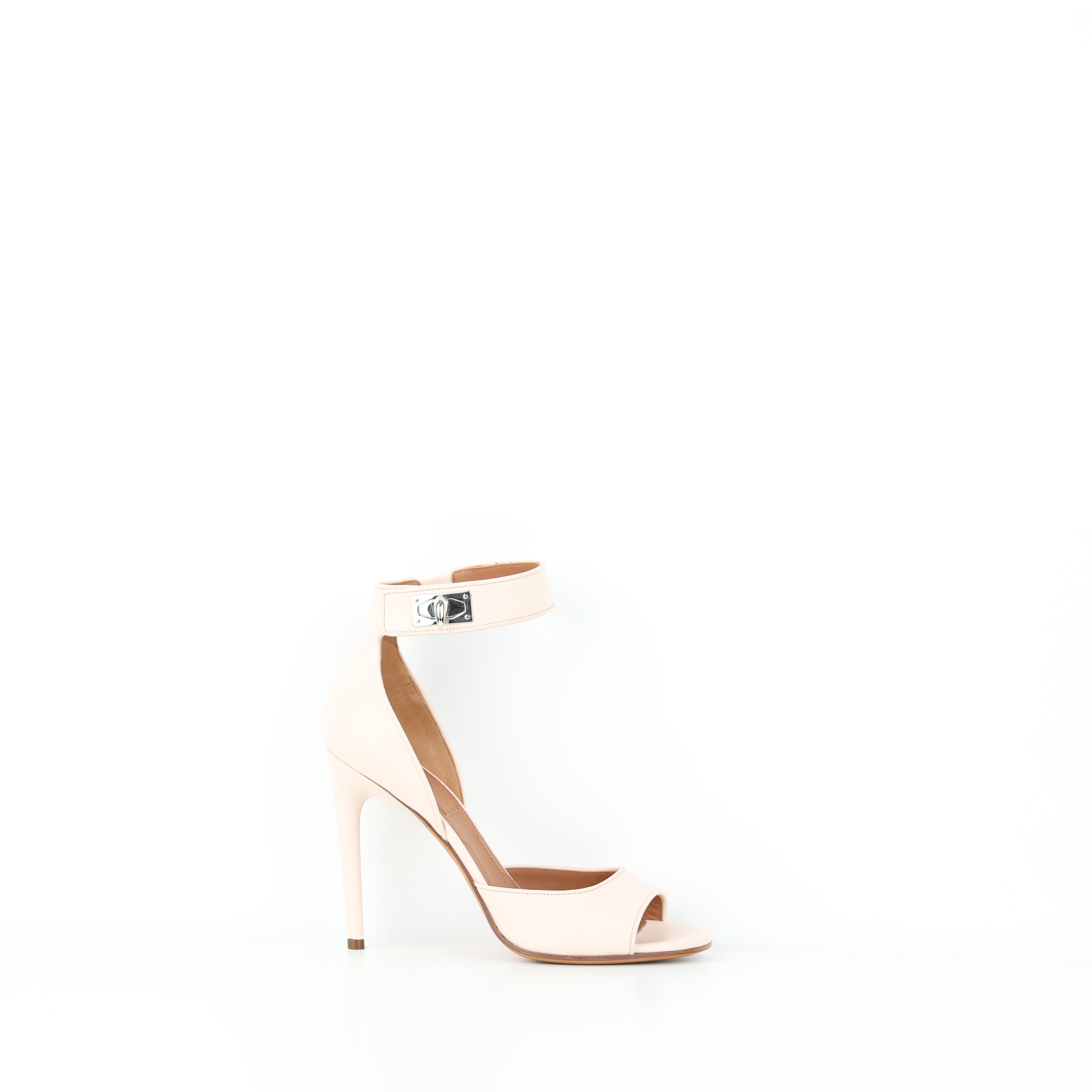 Image of Heels , Shoe Size 39.5