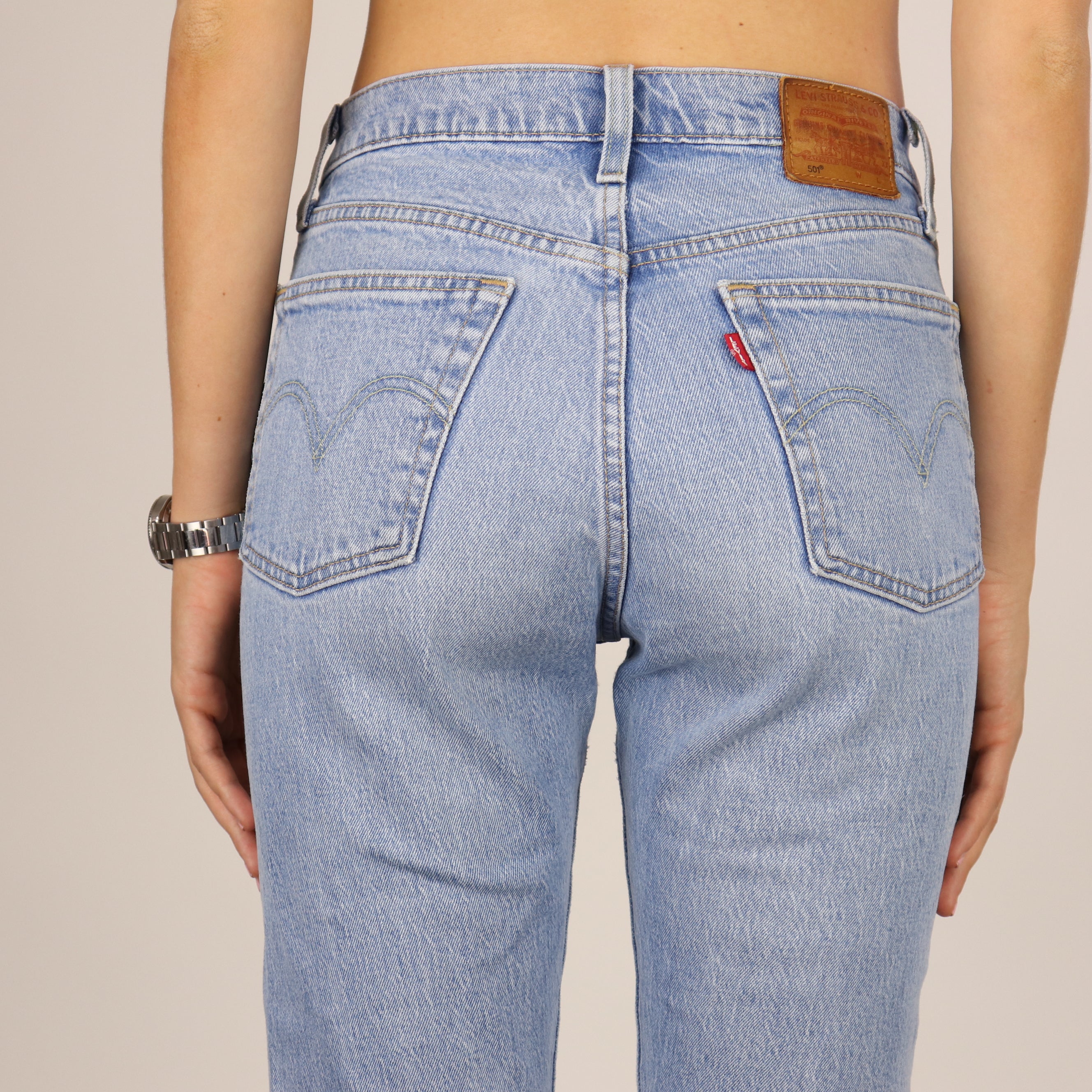 Levis Jeans, Waist 25 — The Cirkel