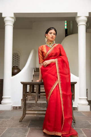 Red Gota Patti Border Saree Set (Set of 3) By Aarti Sethia now available at Trendroots