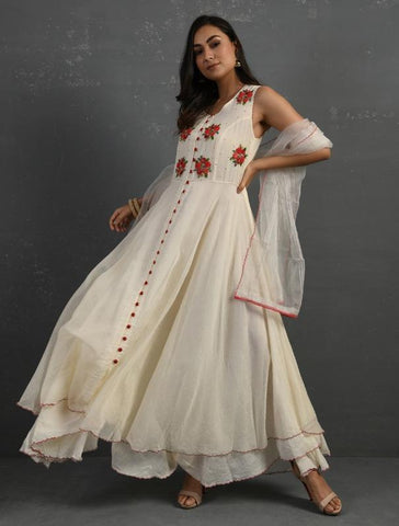 Ivory Hand Embroidered Sleeveless Kurta & Dupatta Set (Set of 2) by Sonal Kabra now available at Trendroots