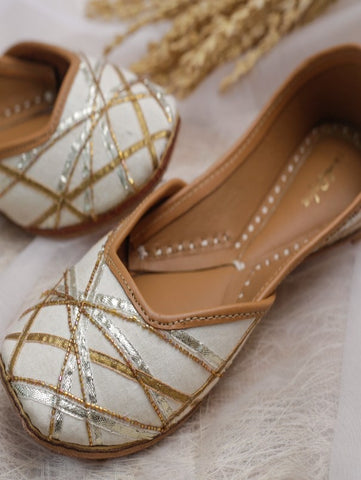 Basra - Ivory Gota & Cut Work Juttis By Vareli Bafna now available at Trendroots