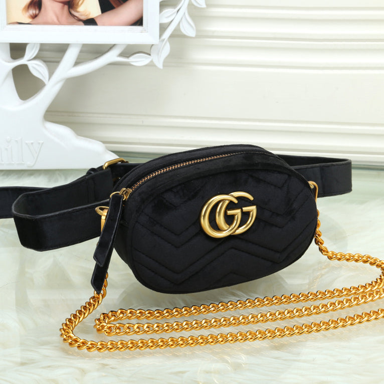 G U C C I Fashion Classics Leather Shoulder Bag