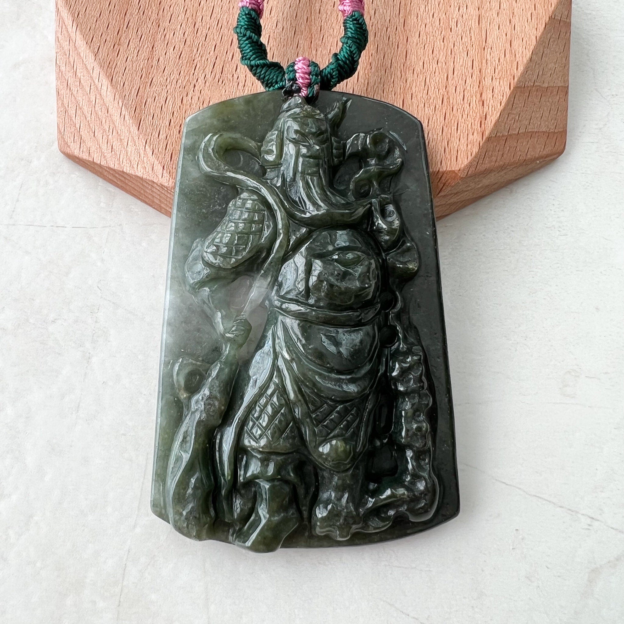 kuan kong pendant