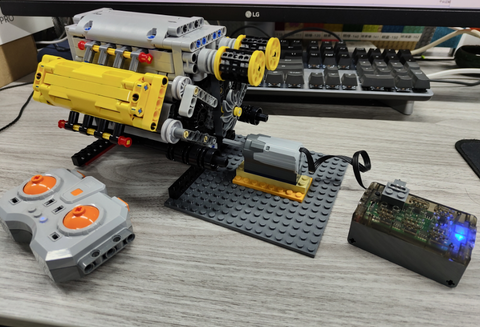 MOC Bricks and V8 Engines——Enginediyshop