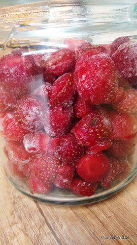 Erdbeeren-gefroren-im-Glas