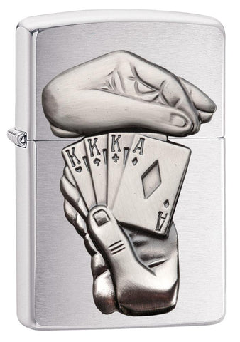 Vooraanzicht 3/4 hoek Zippo-aansteker chroom trick emblem pokerhand