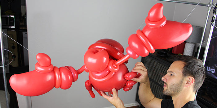 Making Little Mermaid Sebastian out of Balloons Image 3