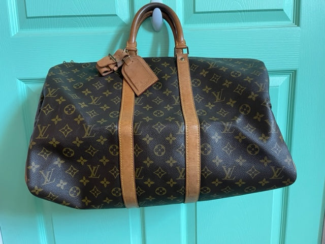 Louis Vuitton LV Keepall 50 Limited edition Grey Leather ref.342514 - Joli  Closet