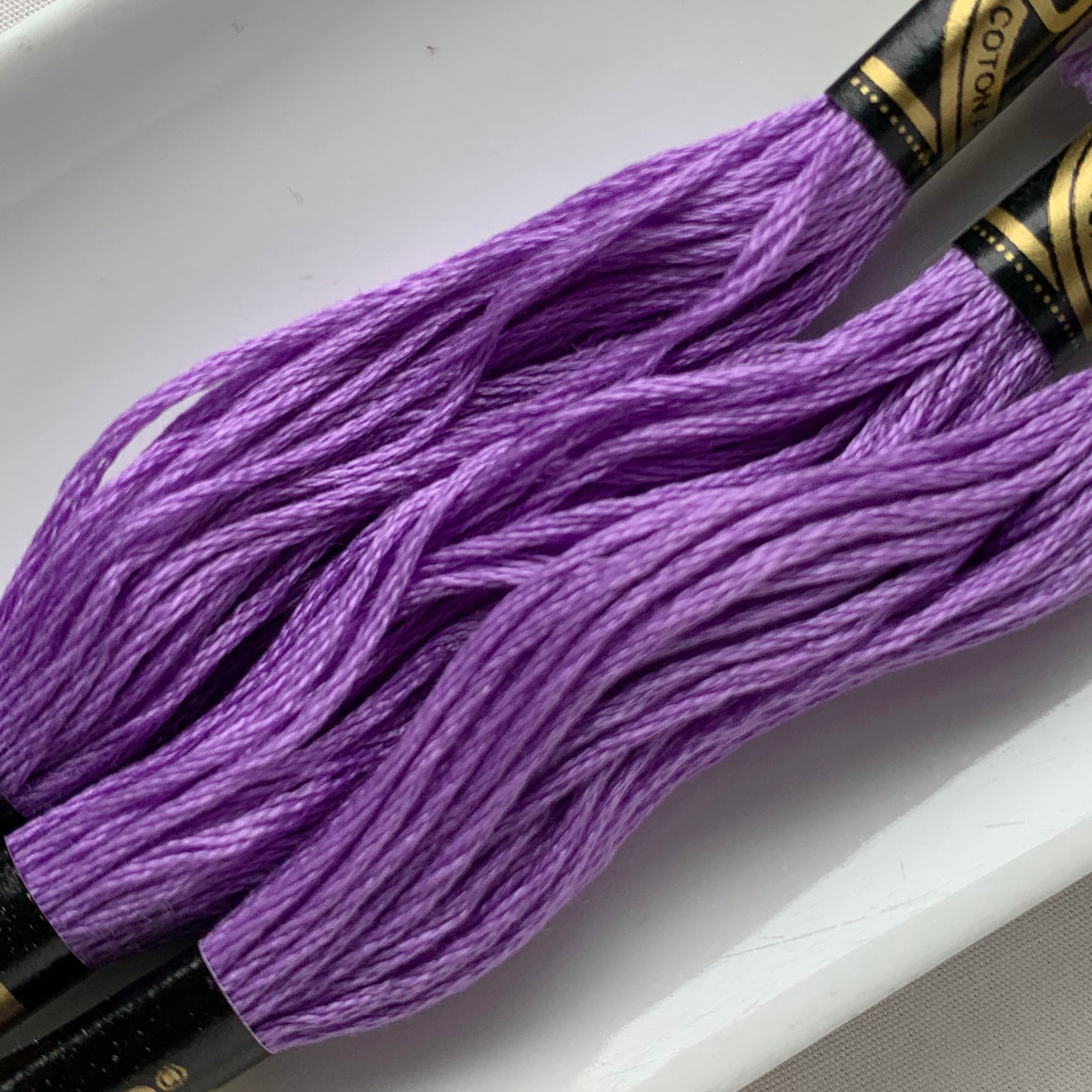 dmc-floss-209-lavender-dark-marguerite-s-stitchery