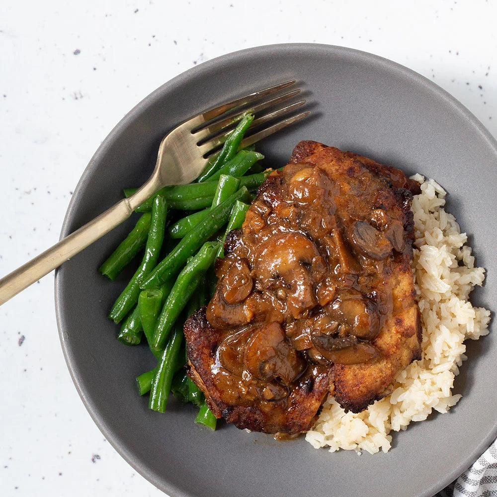 https://cdn.shopify.com/s/files/1/0548/8695/7256/products/Balanced-Bites-Meals-Square-Chicken-Marsala-Overhead.webp?v=1700693913