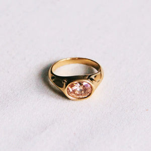 Oval Stone Ring - Novita Boutique 
