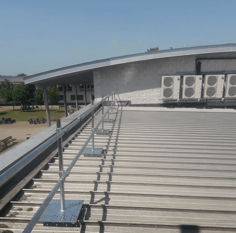 fixed guardrail for cladding on top of school