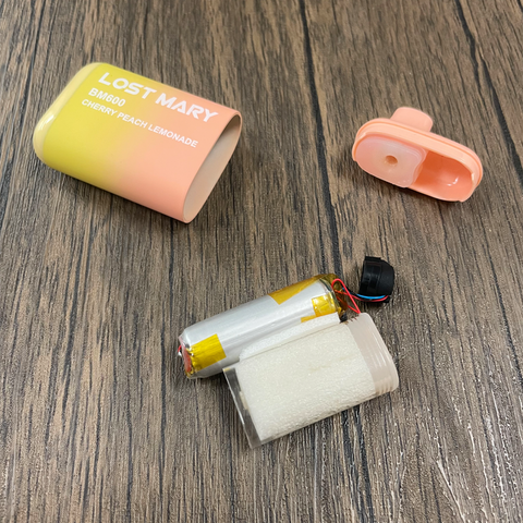 Lost Mary B600 Disposable Vape inside parts