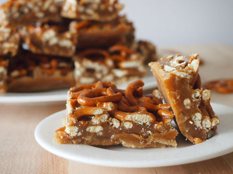 Maple Caramel Pretzel Bars Recipe