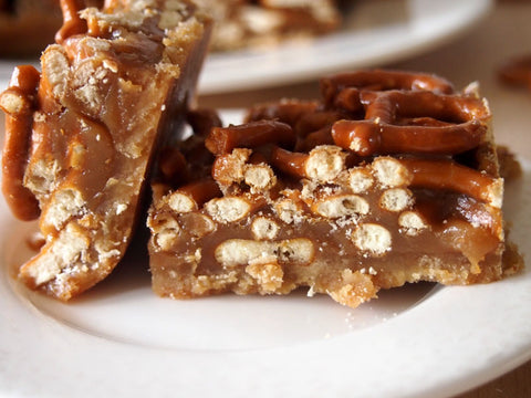 Maple Caramel Pretzel Bars Recipe