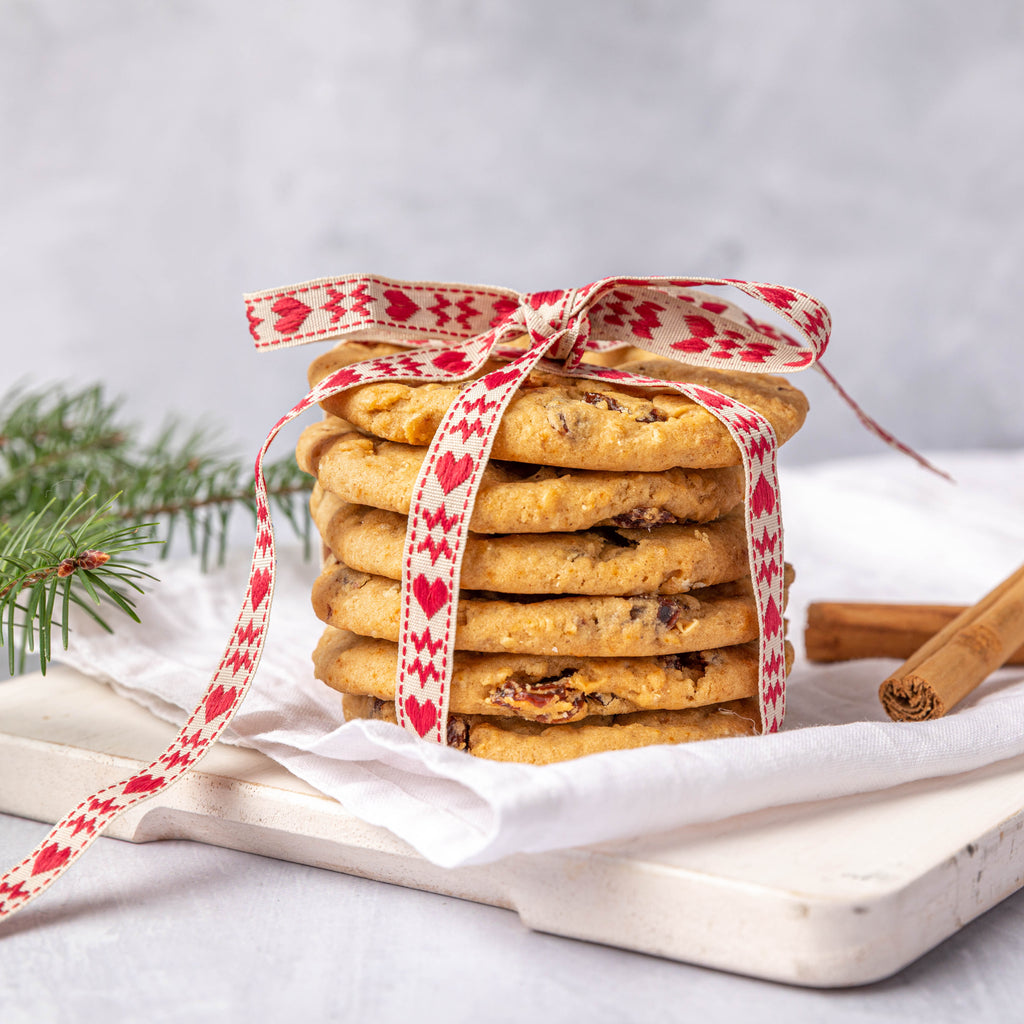 Cinnamon Raisin Christmas Cookies