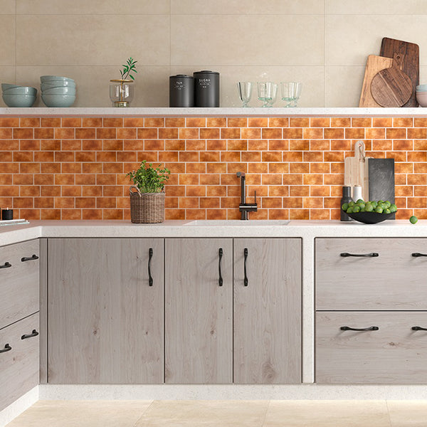 Temporäre 3D-Fliesenrückwand aus orangefarbenem Keramikziegel zum Abziehen und Aufkleben für die Wanddekoration in der Küche