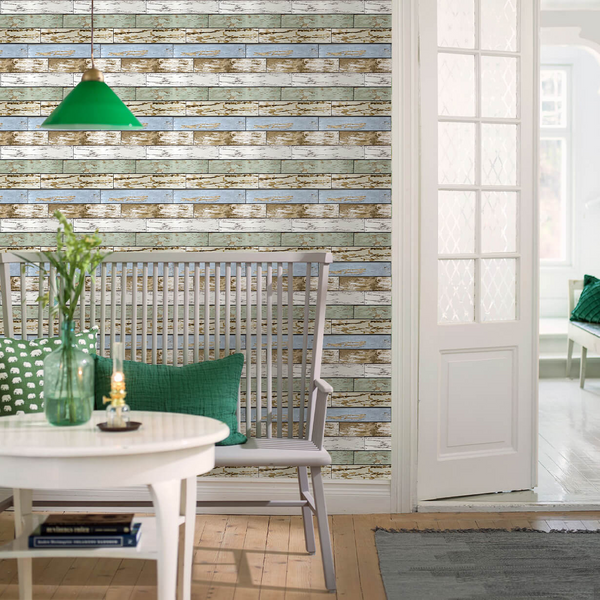 Abnehmbare 3D-Wandpaneele aus horizontalen Holzbrettern in Blau und Grün für die Wanddekoration im Wohnzimmer