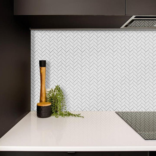 White_Herringbone_Glossy_Peel_and_Stick_Backsplash_Tile_12_x+12_+Waterproof+White+Fischgrätenmuster+selbstklebende+Wandfliese,+Vinyl+3D+abnehmbare+dekorative+Fliese+für+Küche,+Badezimmer,+Wohnzimmer,+Schlafzimmer