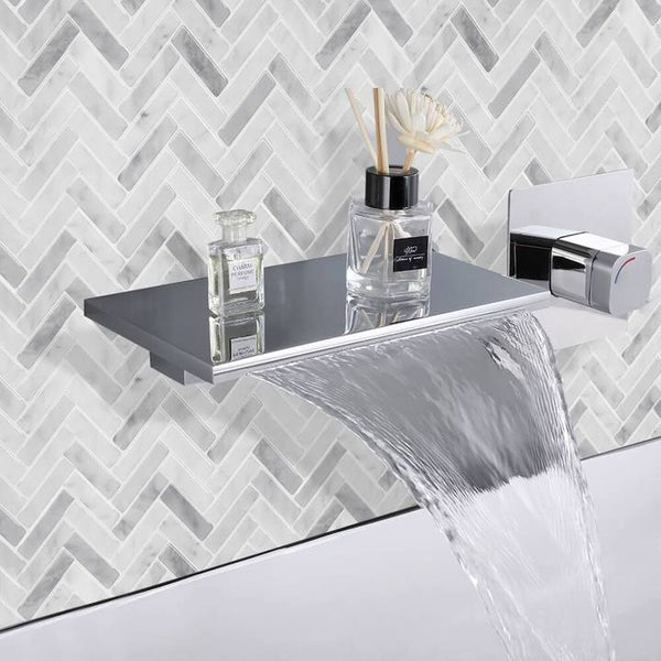 White_Marble_Thicker_Herringbone_Peel_and_Stick_Backsplash_Tile_Scene6_12_x+12_+Wasserdicht+Fischgrätenmuster+Selbst+klebende+Wandfliese,+Vinyl+3D+abnehmbare+dekorative+Fliese+für+Küche,+Badezimmer,+Wohnzimmer,+Schlafzimmer