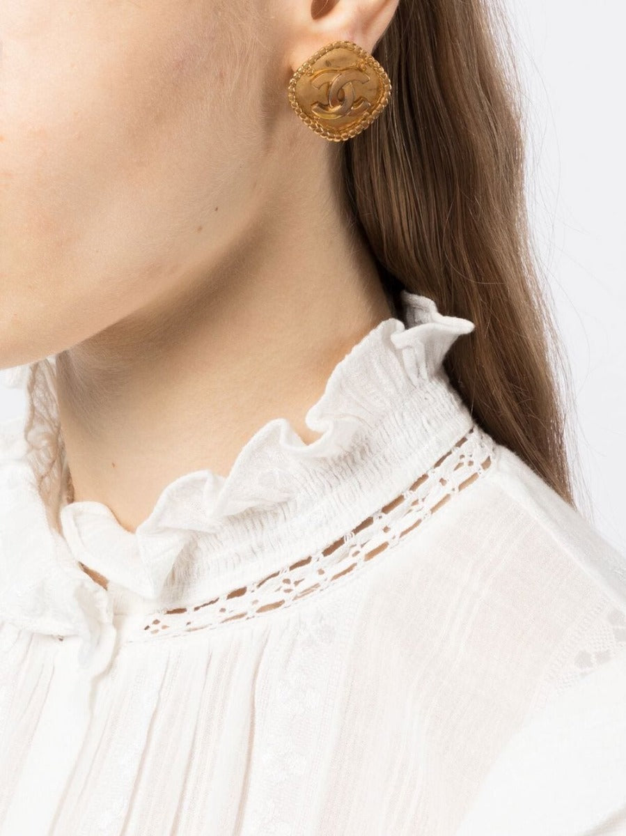 Plume de CHANEL earrings  J10833  CHANEL