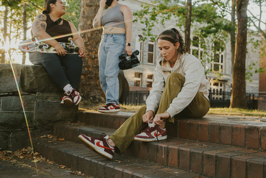 nike sb skate like a girl dunk low pro squad