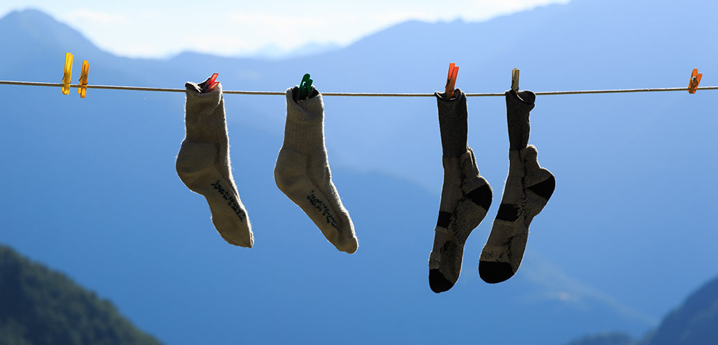 Wandersocken richtig waschen - Die richtige Pflege für Socken