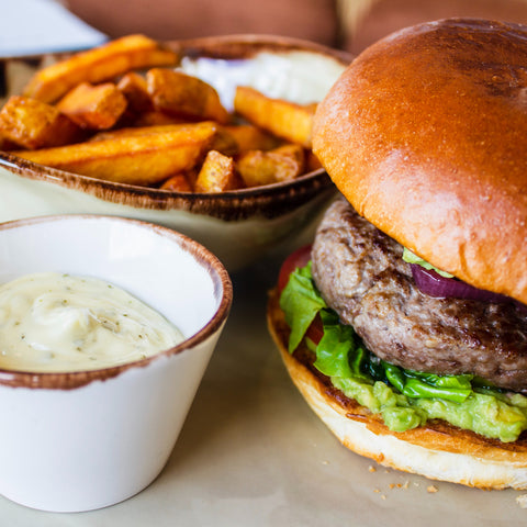 Alimento-ultraprocessado-hamburguer-batata-frita