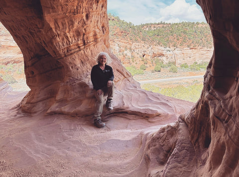 Ziphers: AN UNFORGETTABLE JOURNEY: HIKING THROUGH BRYCE CANYON