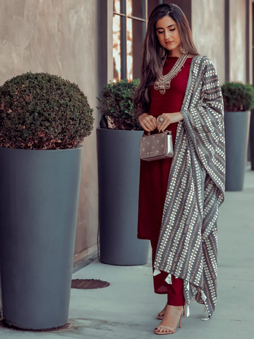 Maroon-Salwar-Kurta-Set-With-Grey-Dupatta