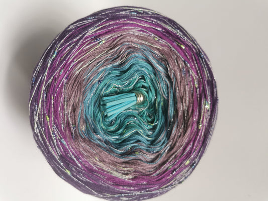 Gradient ombre yarn cake, colour combination C168