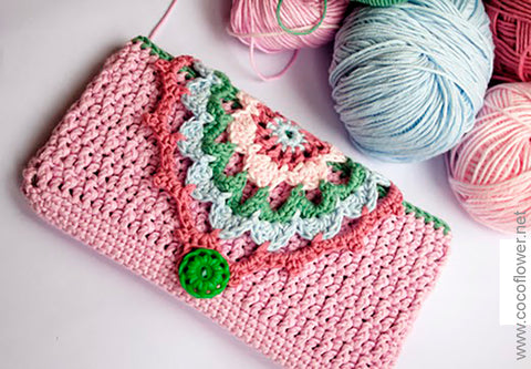 Shabby Chic Elegance: DIY Crochet Phone Case Tutorial