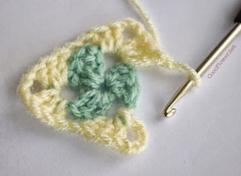 Cozy Crochet Bunting Tutorial: Perfect for Beginners!