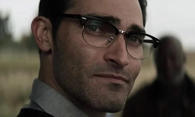 Tyler Hoechlin 2016 glasses