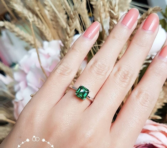 Emerald Solitaire Ring 925 Silver