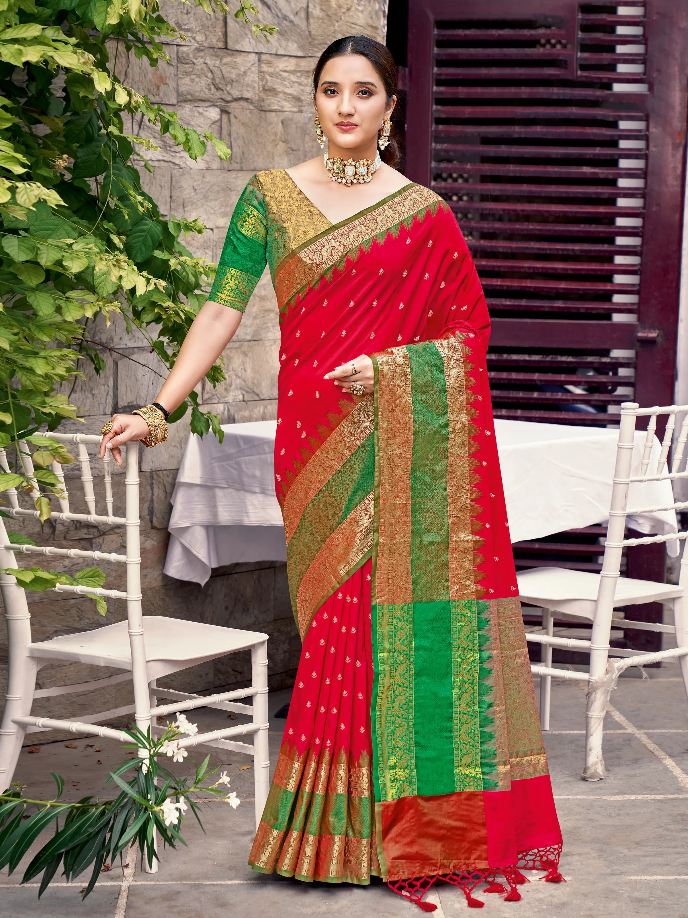 STUNNING PURE RED COLOR SOFT SILK SAREE WITH GOLDEN ZARI WEAVING –  saraethnic
