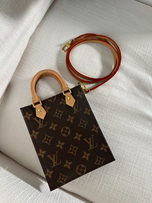 Louis Vuitton Loop Hobo Bag – thedesignercouple